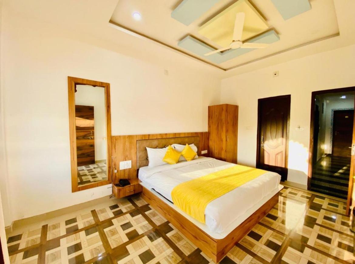 Vallabhgarh A Lake Facing Balcony Udaipur Exterior foto